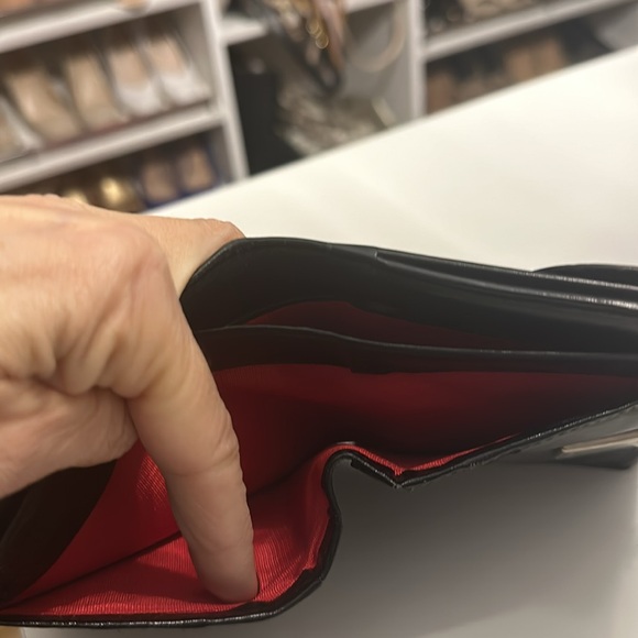 Gucci Wallet - Picture 10 of 13